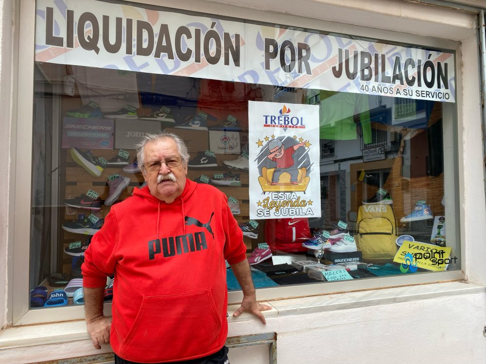 Deportes Trébol de Benalmádena cierra tras 40 años: la tienda que José e Isabel hicieron eterna - WhatsApp Image 2025 03 04 at 12.36.25 Deportes Trébol de Benalmádena cierra tras 40 años: la tienda que José e Isabel hicieron eterna - WhatsApp Image 2025 03 04 at 12.36.25