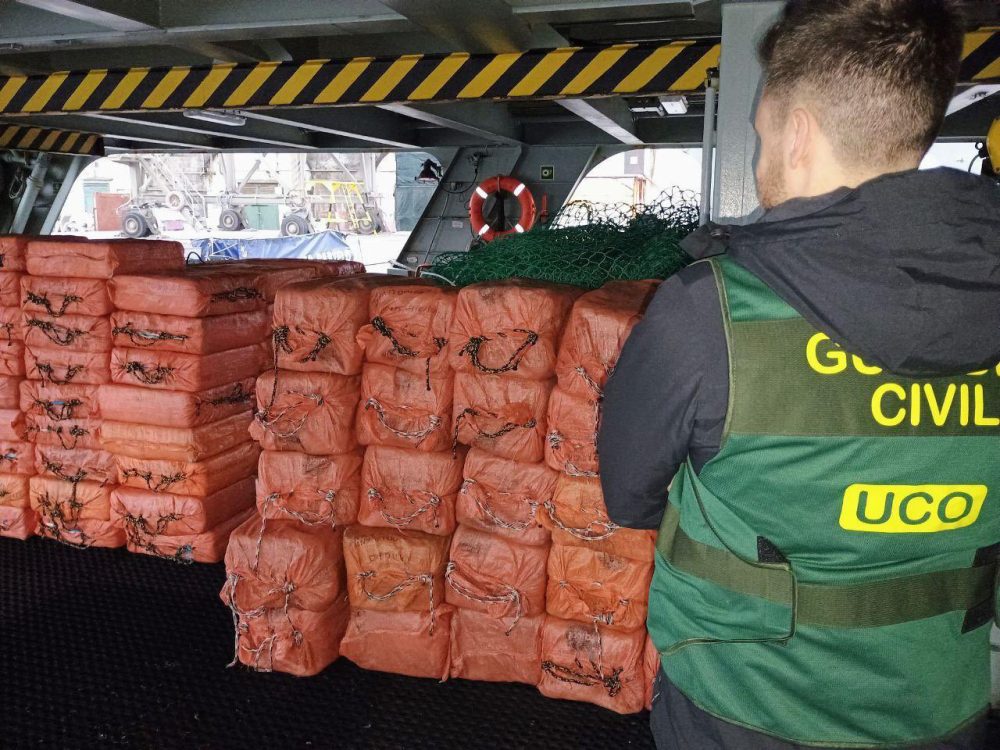 Interceptan el mayor narcosubmarino hasta la fecha con 6.600 kilos de cocaína - WhatsApp Image 2025 03 25 at 22.25.37 1 Interceptan el mayor narcosubmarino hasta la fecha con 6.600 kilos de cocaína - WhatsApp Image 2025 03 25 at 22.25.37 1