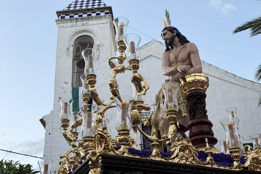Emoción en Marbella con la procesión de La Columna este Lunes Santo - 490719413 1271364944994125 5179227928440706578 n e1744662609846 Emoción en Marbella con la procesión de La Columna este Lunes Santo