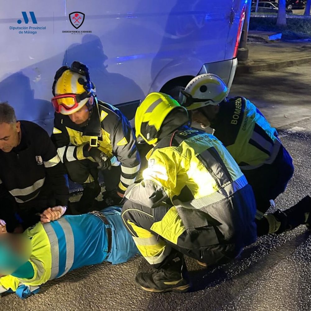 Herido un operario de limpieza tras quedar atrapado entre dos vehículos en Torremolinos - 491418301 18364109563132513 1870284827197607246 n Herido un operario de limpieza tras quedar atrapado entre dos vehículos en Torremolinos./ CPB