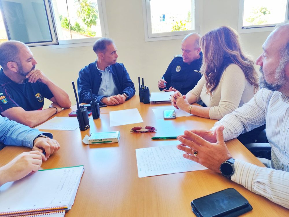 Cinco rescates en ascensores y asistencia con respirador: balance del apagón en Benalmádena - 493792923 1116301217193624 4277246010933844599 n Cinco rescates en ascensores y asistencia con respirador: balance del apagón en Benalmádena - 493792923 1116301217193624 4277246010933844599 n