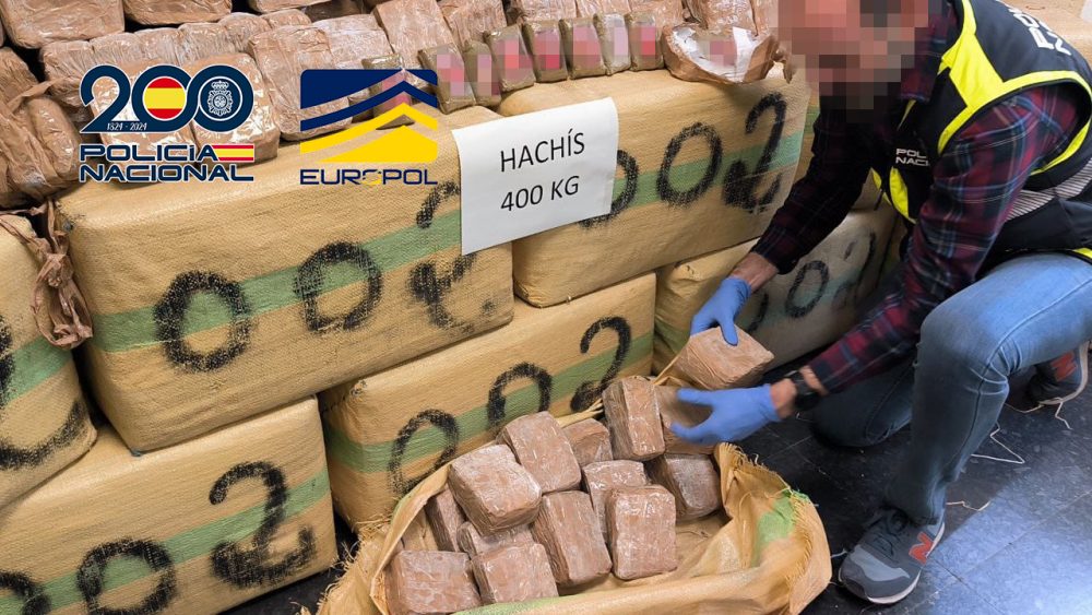 Desarticulada una red de narcotráfico que enviaba hachís de Marbella a Francia mediante el método go fast - Foto1 Desarticulada una red de narcotráfico que enviaba hachís de Marbella a Francia mediante el método go fast - Foto1