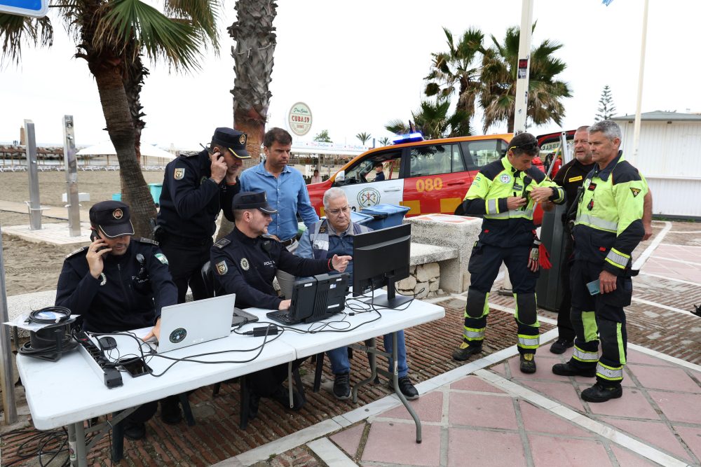 Marbella realiza un simulacro de seguridad para renovar la 'Q' de calidad de sus playas - IMG 7722 Marbella realiza un simulacro de seguridad para renovar la 'Q' de calidad de sus playas - IMG 7722