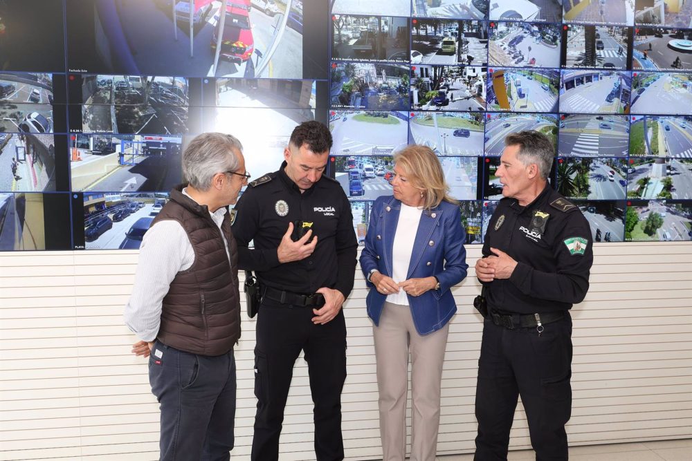 Proyecto piloto de la Policía de Marbella de cámaras corporales que envía imágenes en tiempo real al Cecop - Policia Nacional Marbella Proyecto piloto de la Policía de Marbella de cámaras corporales que envía imágenes en tiempo real al Cecop - Policia Nacional Marbella
