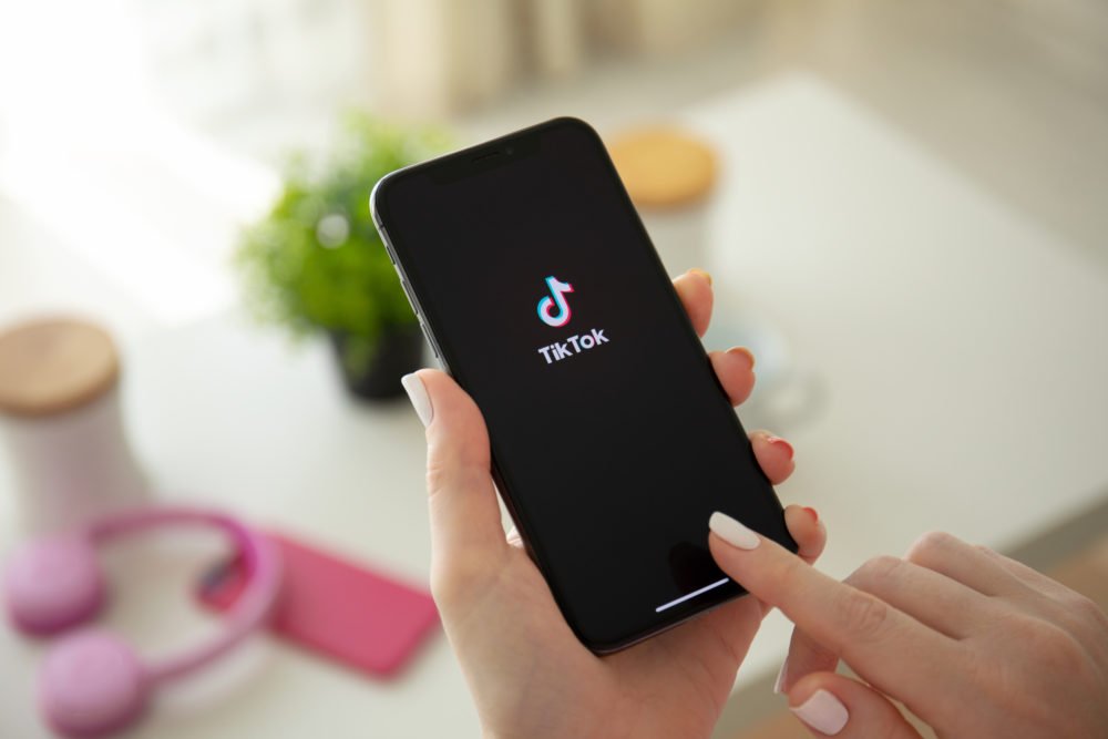 ¿Qué es el ‘Zizi Challenge’? El nuevo reto viral de TikTok que expone a niños a pedófilos - TikTok 4 1000x667 1 ¿Qué es el ‘Zizi Challenge’? El nuevo reto viral de TikTok que expone a niños a pedófilos - TikTok 4 1000x667 1