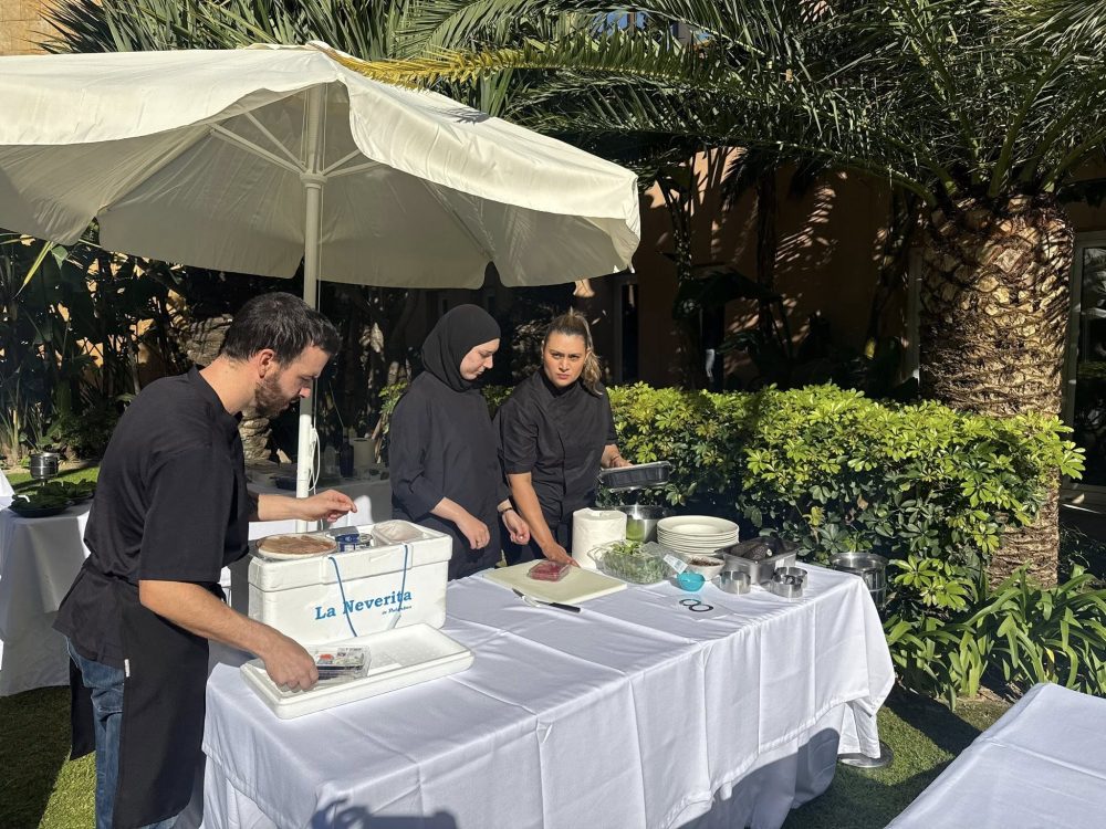 ¿Quién dijo que no conquistas nada con una ensalada? Kanaloa gana el Concurso de Lechuga Viva de Estepona - image 38 ¿Quién dijo que no conquistas nada con una ensalada? Kanaloa gana el Concurso de Lechuga Viva de Estepona - image 38