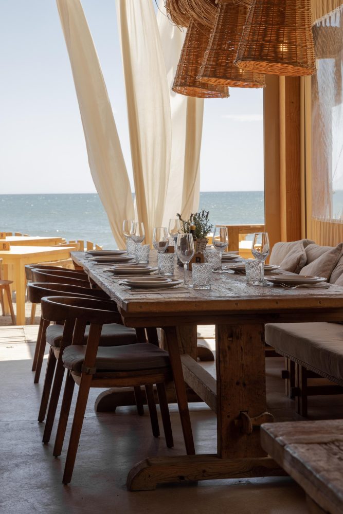 ¿Preparado para besar en la Costa del Sol? Beso Beach Estepona regresa con más sabor y ritmo en este 2025 - image004 ¿Preparado para besar en la Costa del Sol? Beso Beach Estepona regresa con más sabor y ritmo en este 2025 - image004