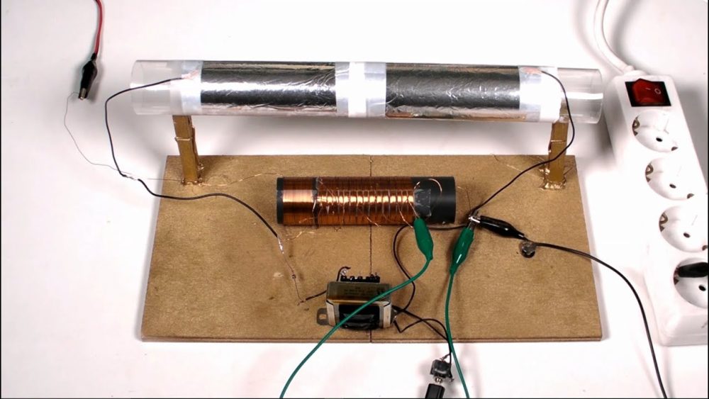 La radio que funciona sin electricidad: una solución útil tras el apagón nacional - La radio que funciona sin electricidad: una solución útil tras el apagón nacional -