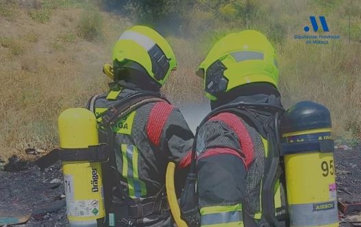 Muere una mujer en el incendio de una vivienda en Churriana, Málaga - Bomberos Torremolinos Muere una mujer en el incendio de una vivienda en Churriana, Málaga - Bomberos Torremolinos