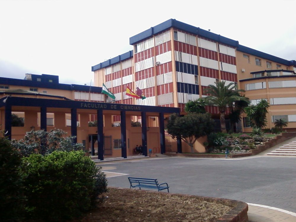 La serie “Hope! Estamos a tiempo” de Javier Peña llega a Málaga con un foro y la proyección de su primer capítulo - Facultad de Ciencias UMA Facultad de Ciencias de la Universidad de Málaga