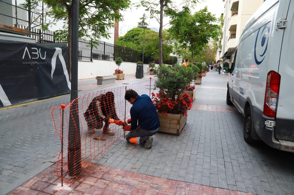 Marbella pone en marcha un plan de asfaltado de emergencia que alcanzará los 43.000 metros cuadrados antes del verano - IMG 20250507 WA0010 Marbella pone en marcha un plan de asfaltado de emergencia que alcanzará los 43.000 metros cuadrados antes del verano - IMG 20250507 WA0010