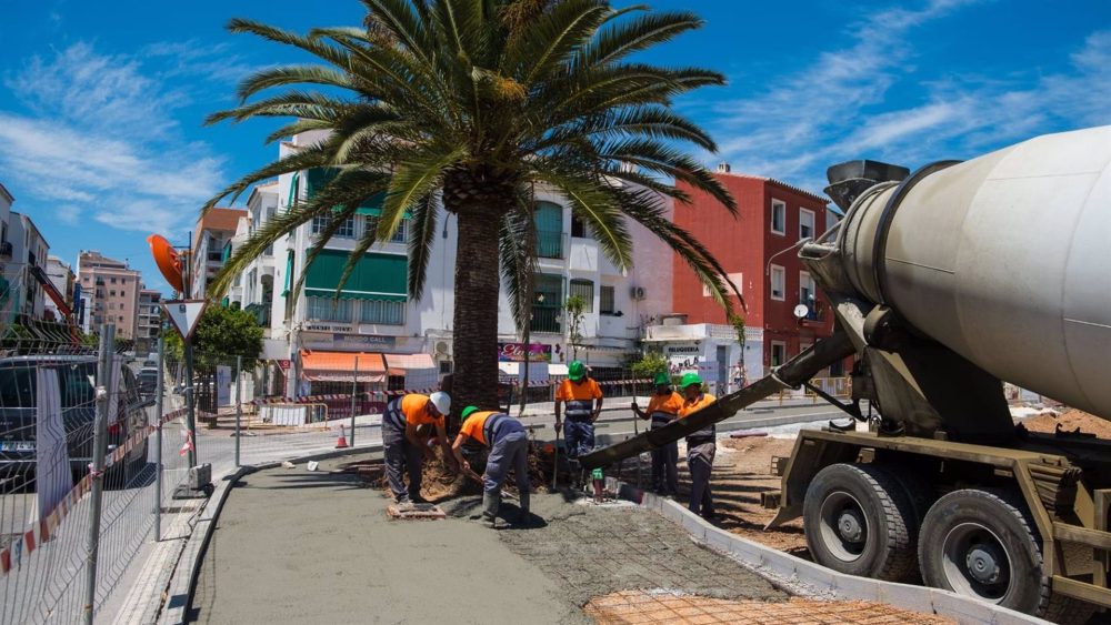 Marbella continúa con las obras de ejecución del nuevo aparcamiento en avenida Oriental de San Pedro Alcántara - Obras San Pedro Marbella continúa con las obras de ejecución del nuevo aparcamiento en avenida Oriental de San Pedro Alcántara - Obras San Pedro