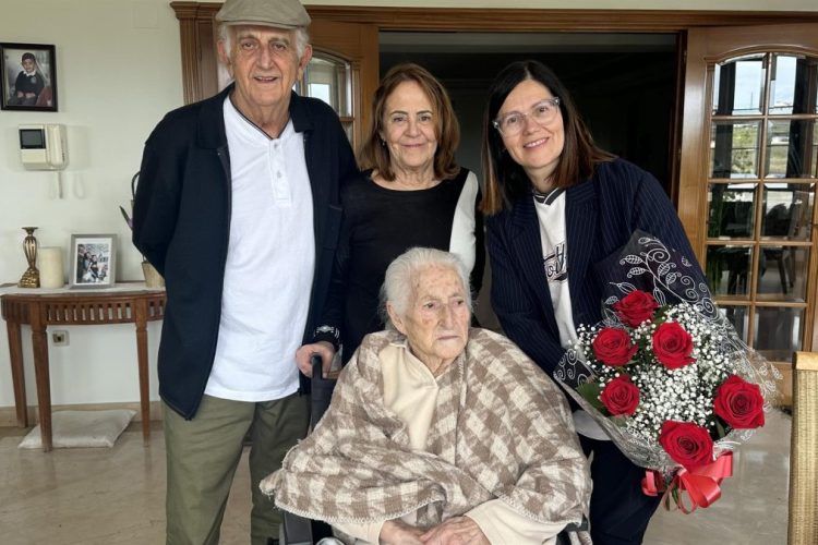 Fallece Pasionaria León, vecina de San Pedro y superviviente de ‘La Desbandá’ - Pasionaria Leon Fallece Pasionaria León, vecina de San Pedro y superviviente de ‘La Desbandá’ - Pasionaria Leon