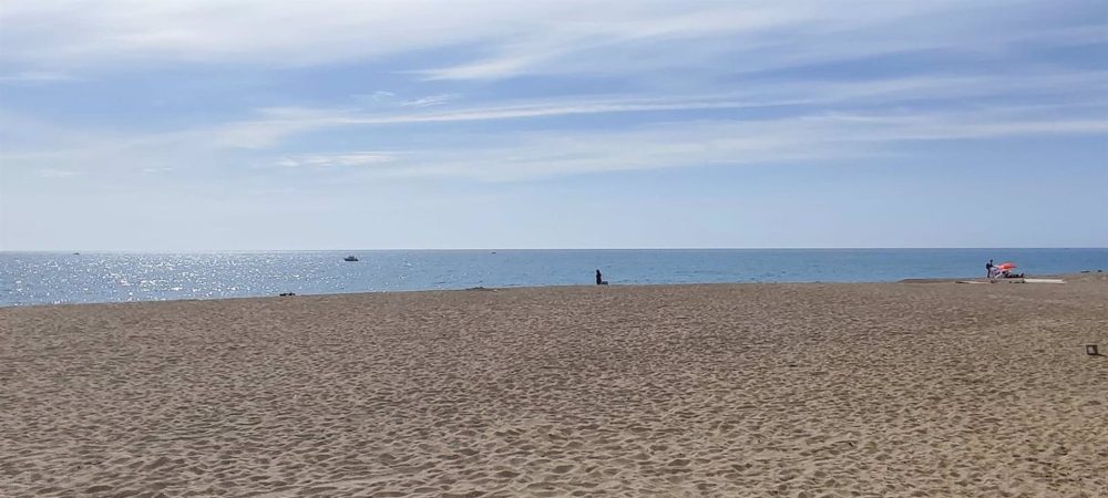Herido grave un trabajador al manipular el motor de una embarcación en Marbella - Playa Marbella Herido grave un trabajador al manipular el motor de una embarcación en Marbella - Playa Marbella