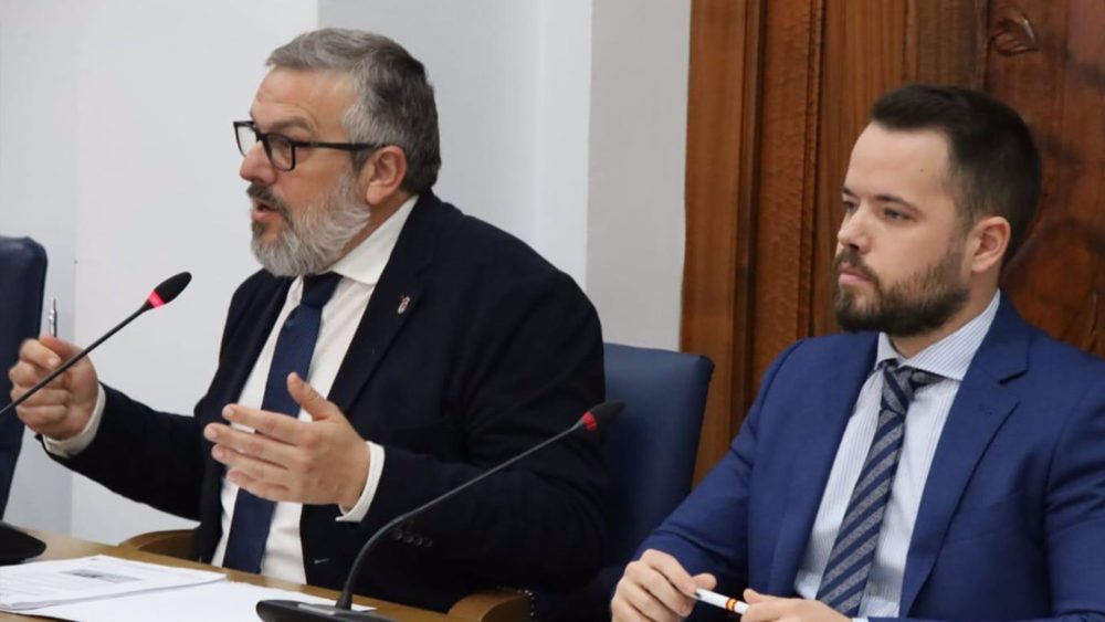 Vox en Rincón de la Victoria pide "medidas urgentes" para "frenar el aumento de la criminalidad" - Vox Rincon de la Victoria Vox en Rincón de la Victoria pide "medidas urgentes" para "frenar el aumento de la criminalidad" - Vox Rincon de la Victoria