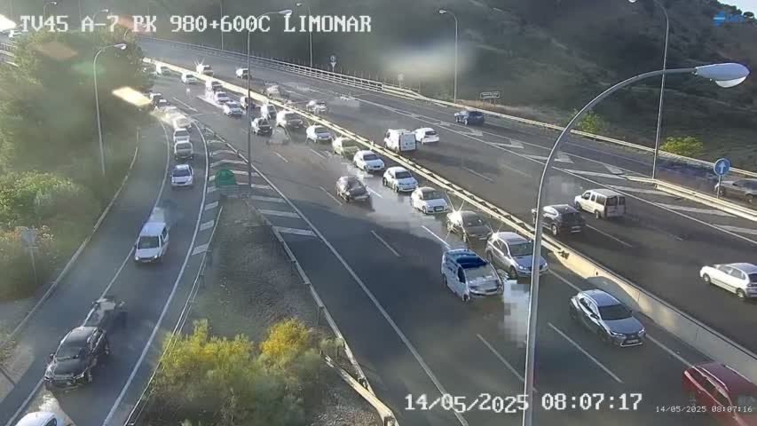 Un accidente en la A-7 complica el tráfico hacia Málaga desde el este con más de 4 kilómetros de retenciones - accidente limonar dgt Imagen de las cámaras de la DGT.