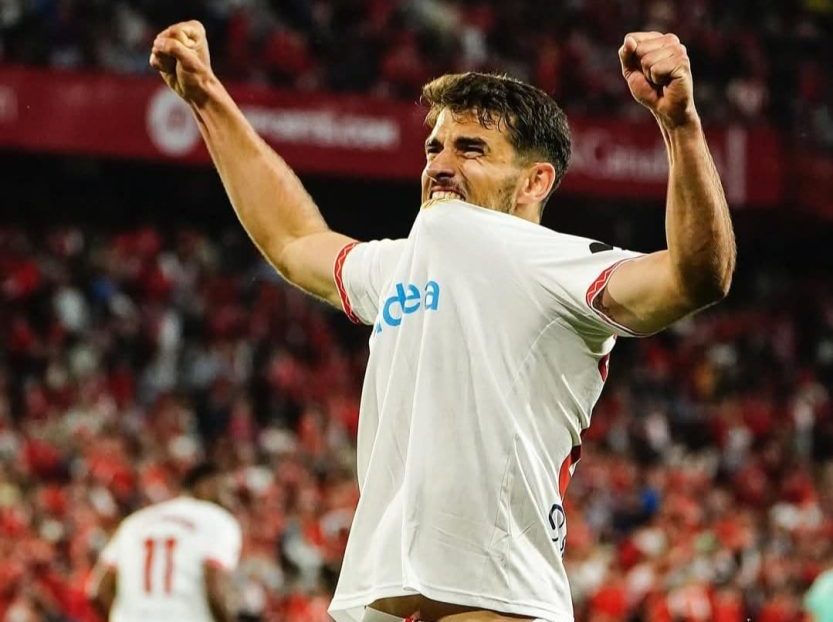 Álvaro García Pascual sale al rescate del Sevilla FC: golazo del joven de Benalmádena en la victoria ante Las Palmas - celebracion gol alvaro garcia pascual e1747175147526