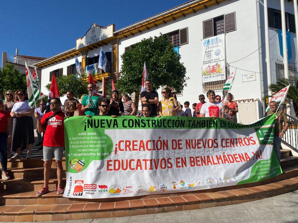 La Comunidad Educativa de Benalmádena celebra el anuncio del nuevo instituto, pero exige garantías - concentracion educativa benalmadena
