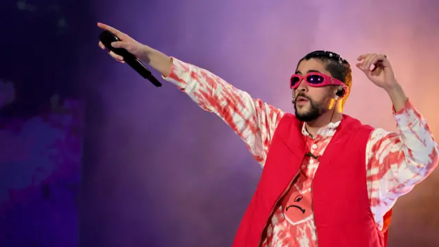 La OCU denuncia a Ticketmaster por inflar el precio de las entradas para los conciertos de Bad Bunny - dddf6ae0 d391 11ef 99ed 7fd62e0ee2f1.jpg La OCU denuncia a Ticketmaster por inflar el precio de las entradas para los conciertos de Bad Bunny
