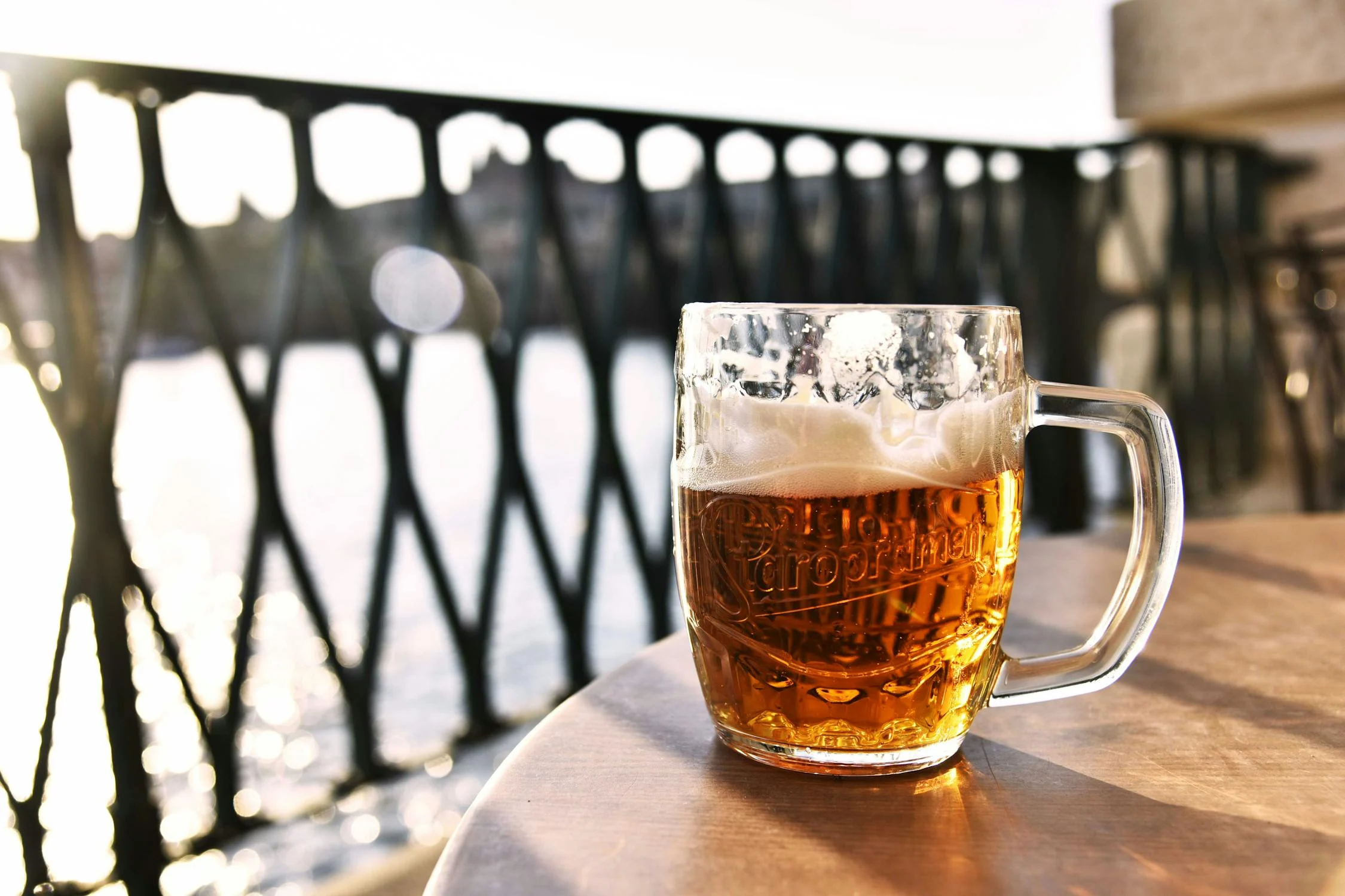 Atención amantes de la cerveza: Marbella tiene un plan este fin de semana que no os podéis perder - jarra cerveza jarra cerveza