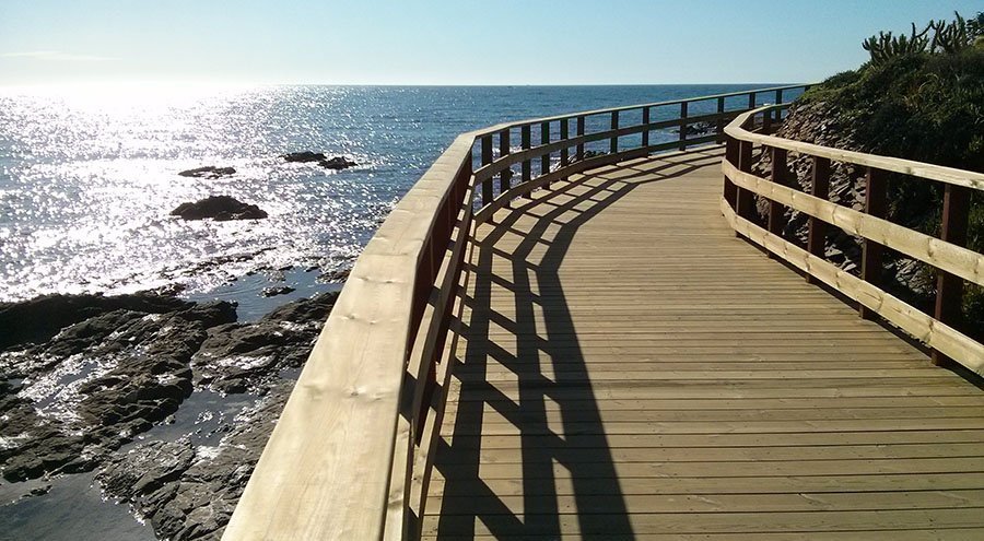 Tras tres años de bloqueo, la Senda Litoral entre La Cala y Fuengirola quedará unida - senda litoral mijas malaga Imagen de archivo de la Senda Litoral en Mijas.