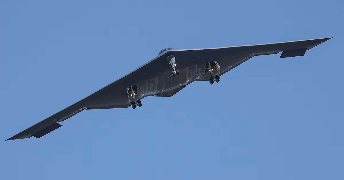 Desde EE.UU. hasta Irán: la ruta estratégica del bombardero furtivo que sobrevoló la Costa del Sol - Bombarderos B 2 Spirit Bombarderos B 2 Spirit Estados Unidos