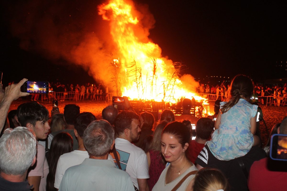 Así se vivirá la Noche de San Juan en Mijas Pueblo y La Cala: actuaciones, júas y mucho fuego - Hoguera San Juan Mijas Hoguera San Juan Mijas