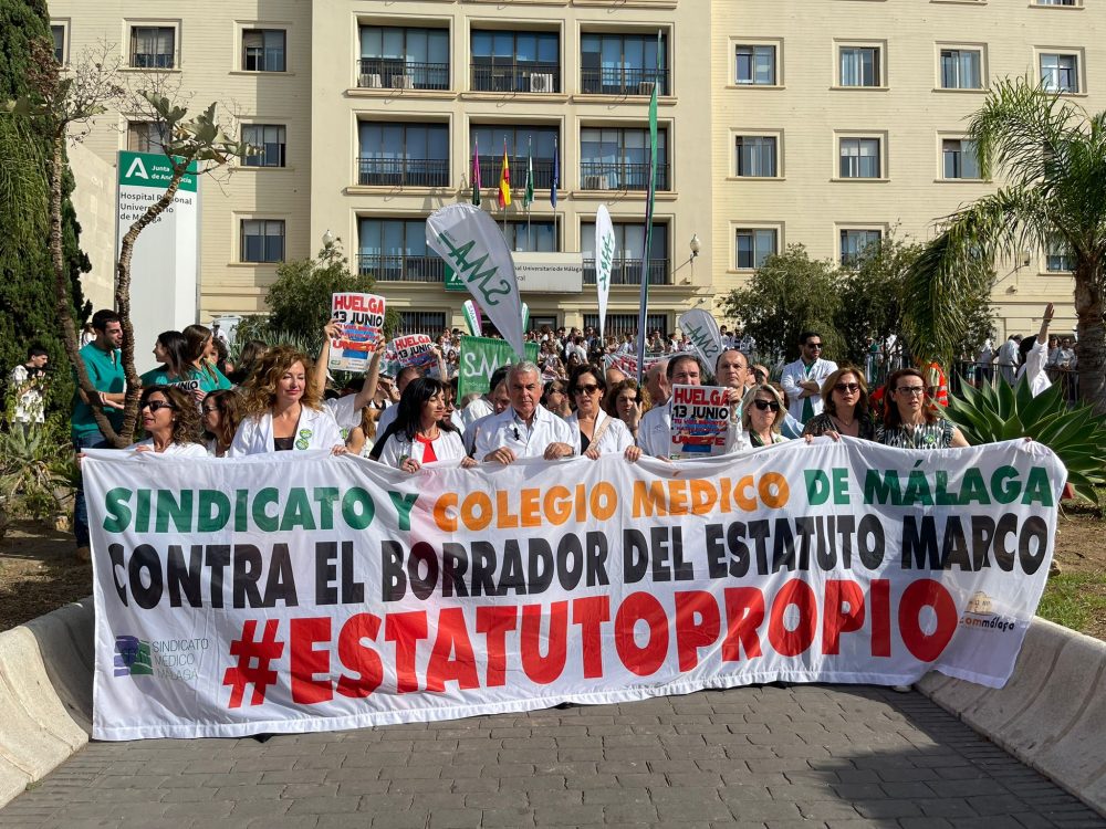 Manifestación de médicos en Málaga contra el estatuto Marco.