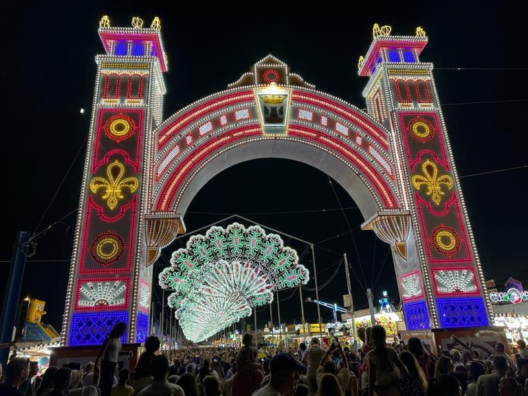 La Cala de Mijas busca a su nuevo Rey y Reina de la Feria 2025 - Feria la Cala de Mijas La Cala de Mijas busca a su nuevo Rey y Reina de la Feria 2025