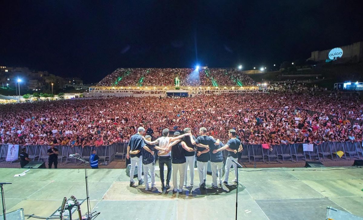 Antoñito Molina conquista a más de 12.000 personas en una noche mágica en Marenostrum Fuengirola - Imagen de WhatsApp 2025 07 05 a las 12.21.16 a38f7dd0 Antoñito Molina conquista a más de 12.000 personas en una noche mágica en Marenostrum Fuengirola