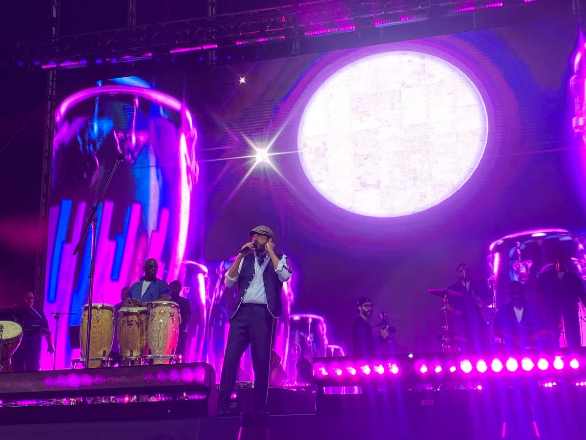 Fuengirola se rinde a Juan Luis Guerra en una noche de ritmo y canciones eternas - Imagen de WhatsApp 2025 07 25 a las 09.59.38 f049161d Fuengirola se rinde a Juan Luis Guerra en una noche de ritmo y canciones eternas