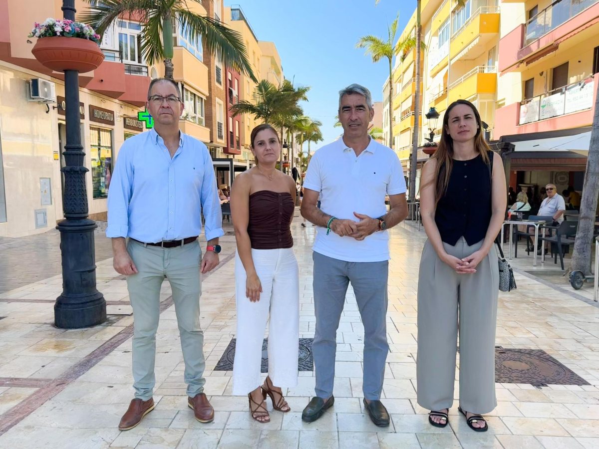 El PSOE denuncia que la mala gestión del gobierno local deteriora la calidad de vida en Benalmádena - Imagen de WhatsApp 2025 07 30 a las 16.55.49 c6d65d21 Equipo de gobierno PSOE de Benalmádena.