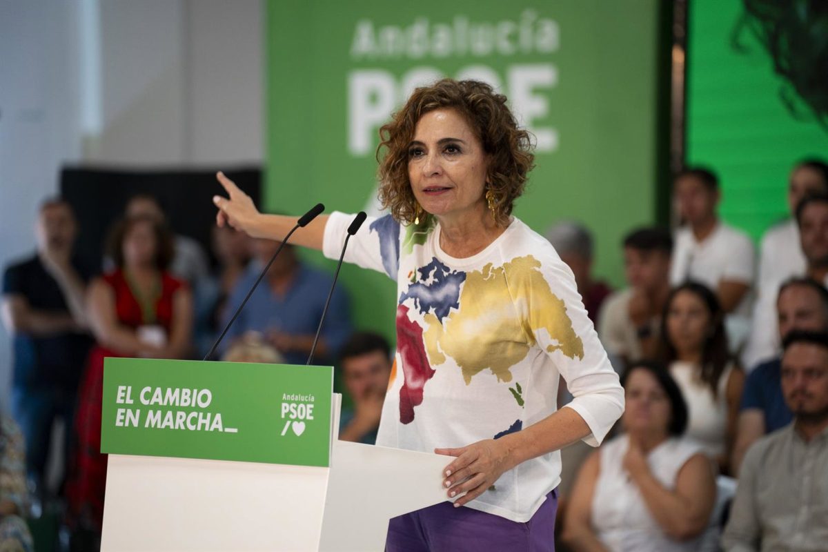 Montero reclama explicaciones al PP-A sobre García Urbano y Muñoz - Maria Jesus Montero María Jesús Montero PSOE - A