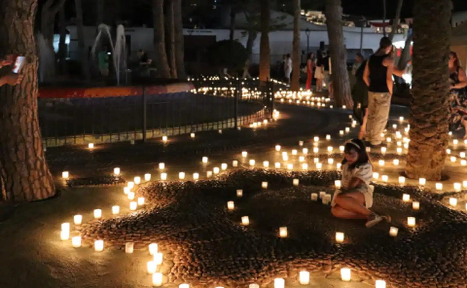 Mijas se ilumina con 15 mil velas este fin de semana al ritmo de Pink Floyd y Bee Gees - Mijas alma luz velas Mijas alma luz velas