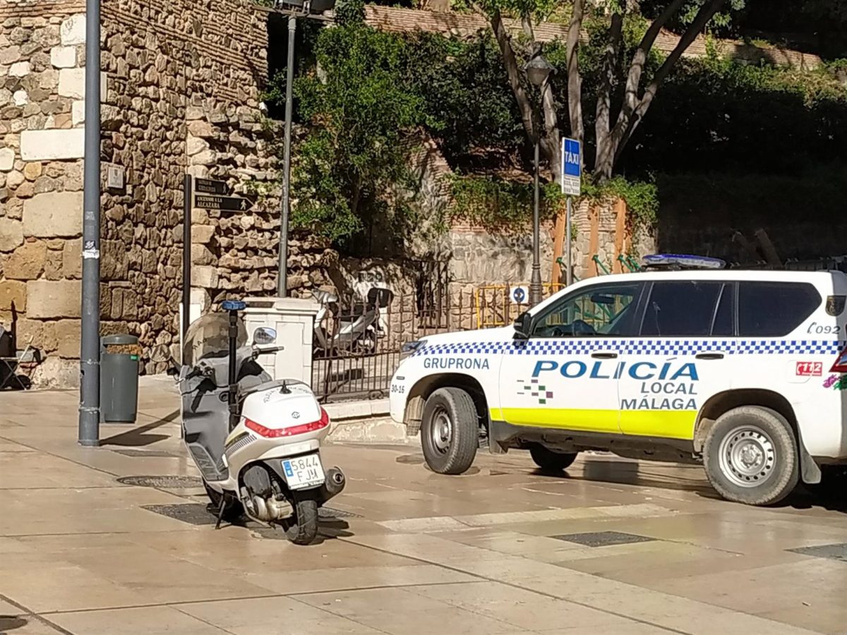 Un detenido 'in fraganti' cuando realizaba tocamientos a una joven turista en el centro de la capital - Policia Local de Malaga Policía Local de Málaga