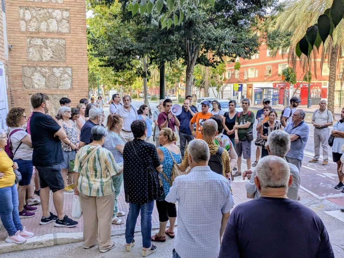 Asamblea abierta contra la privatización de antigua cárcel pide rehabilitación como centro social y comunitario - Privatizacion antigua carcel La asamblea abierta contra la privatización de la antigua cárcel provincial de Málaga en una reunión a las puertas del antiguo centro penitenciario
