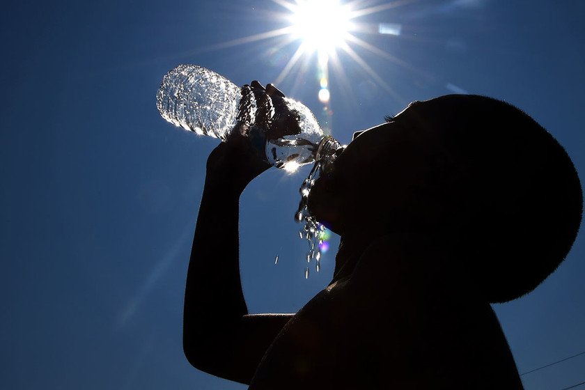 Vigilancia en el agua, hidratación y protección solar: los consejos pediátricos para el verano - calor Nuevo aviso amarillo por calor extremo en la provincia de Málaga