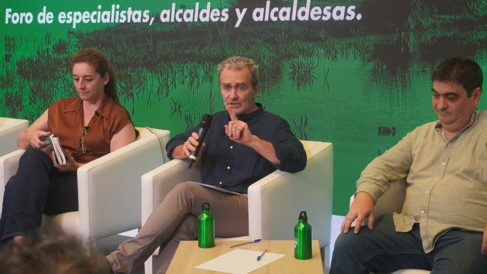 Fernando Simón advierte: "enfermedades como el virus del Nilo evolucionan rápidamente por el cambio climático" - fernando simon foro virus nilo fernando simon foro virus nilo