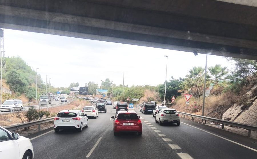Dos accidentes en la A-7 colapsan el tráfico en Marbella y Mijas - retenciones marbella e1753446519842 retenciones marbella