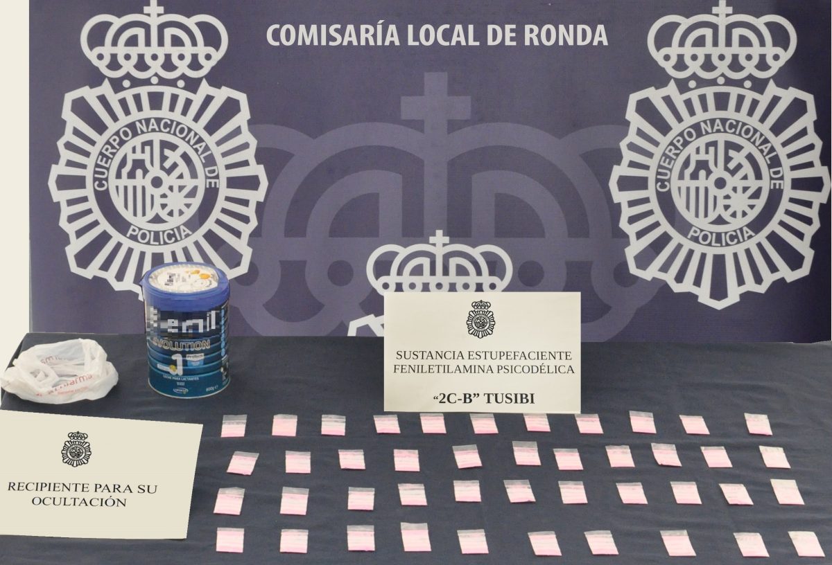 Detenidos dos jóvenes en Ronda con 43 dosis de cocaína rosa - policia ronda FOTO TUSI policia ronda FOTO TUSI