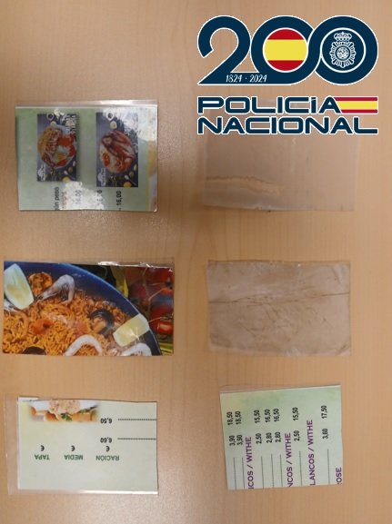 La técnica del “resbalón”: así robaba una mujer de 81 años en pisos turísticos del centro de Málaga - recortes plastico tecnica resbalon malaga centro recortes plastico tecnica resbalon malaga centro
