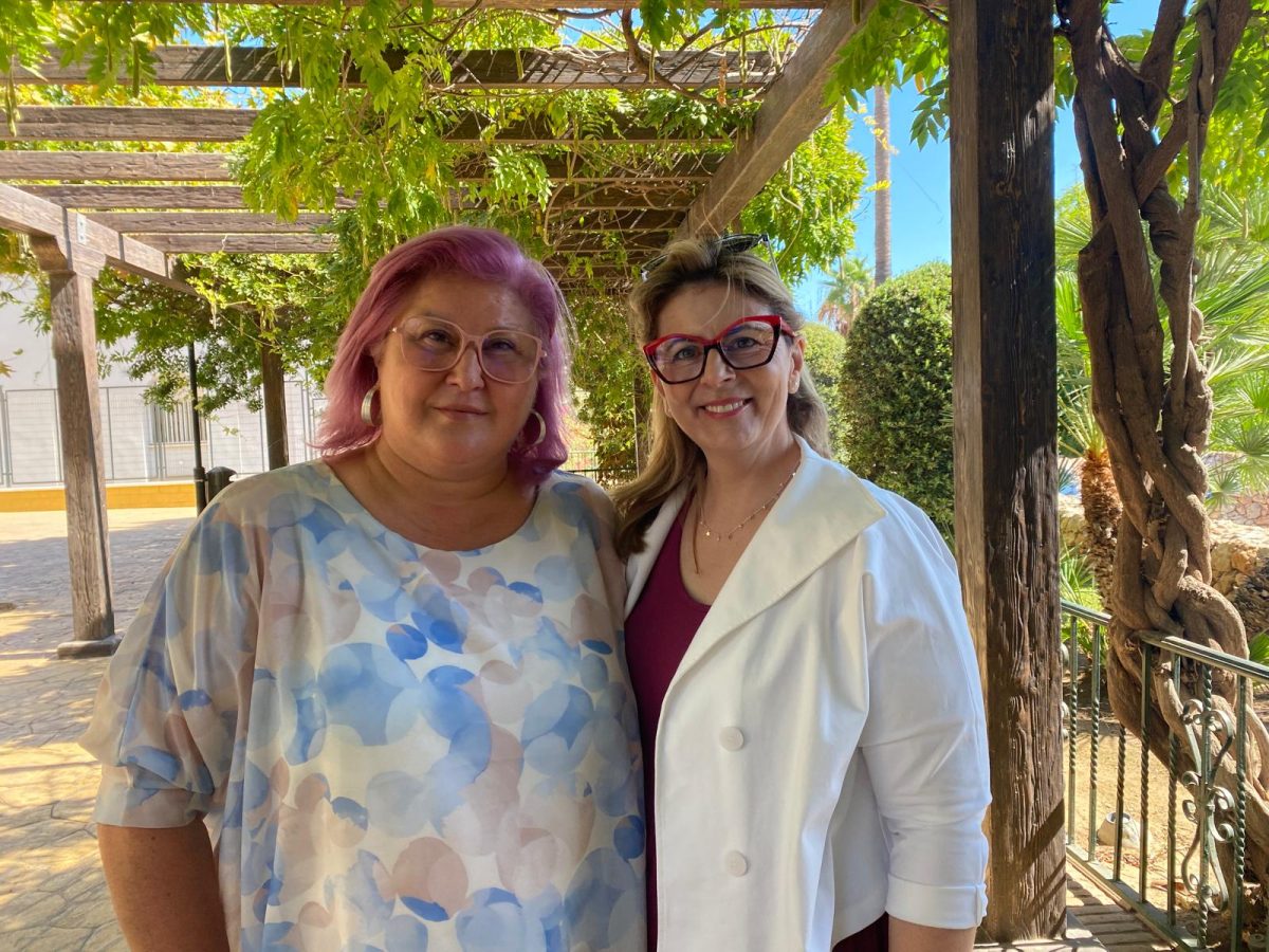 Nace Ola Inclusiva: familias unidas por la educación y los derechos de los niños con necesidades especiales - Imagen de WhatsApp 2025 09 26 a las 10.43.34 406216a4 M. Eugenia y Elena, portavoces de la plataforma Ola Inclusiva./ E. Castillejo
