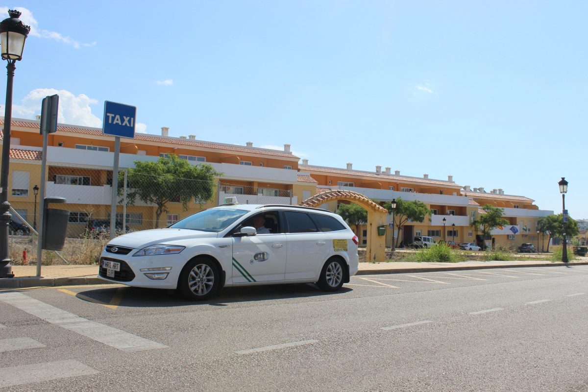 Cinco nuevas licencias de taxi en Estepona - taxi estepona taxi estepona