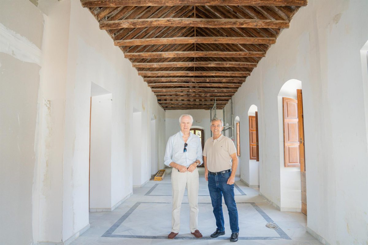 Descubren un artesonado de madera del siglo XX en la antigua Casa Consistorial de Estepona - artesonado estepona artesonado estepona