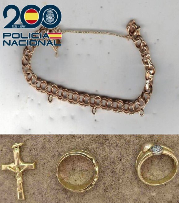 joya robada cuidadora malaga