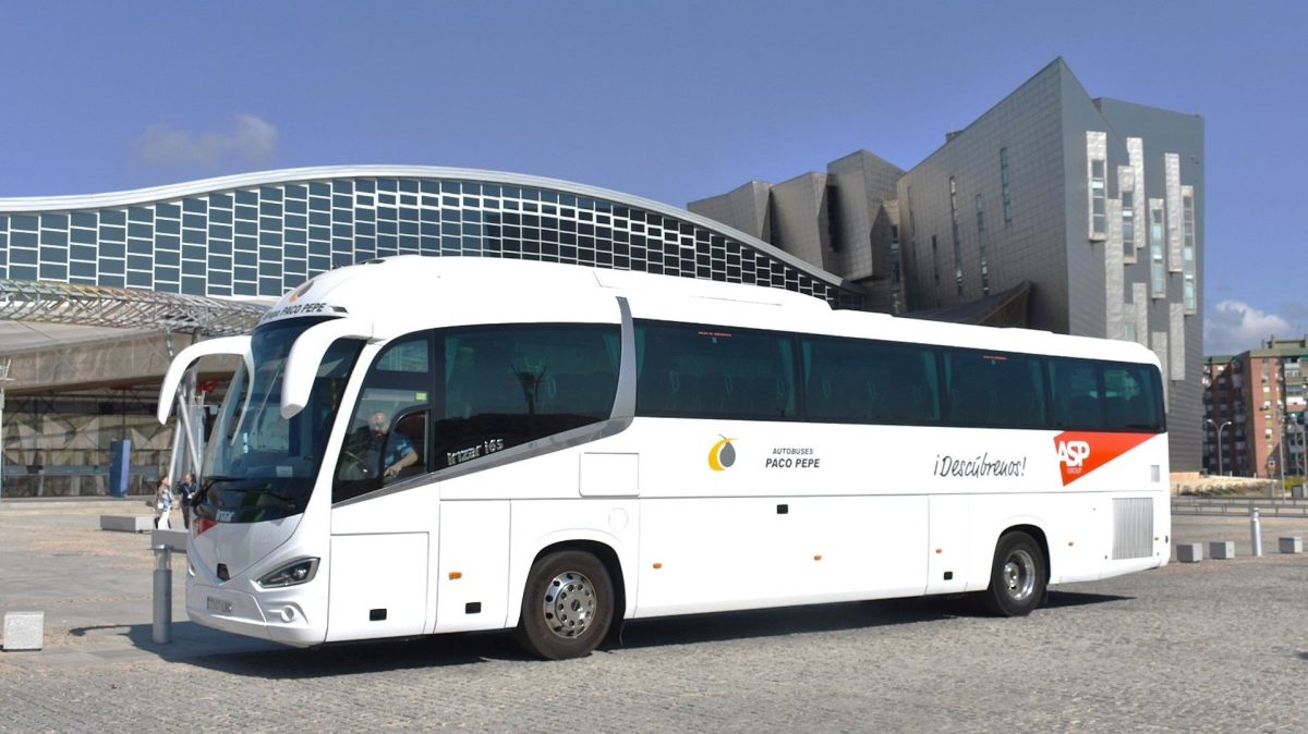 Abierto el plazo del concurso escolar de dibujo 'Diviértete en el bus' sobre seguridad vial - Autobus Malaga Autobús del Grupo Paco Pepe en una imagen de archivo
