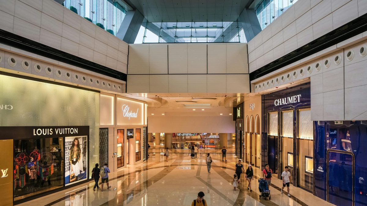 ¿Abren los centros comerciales de la Costa del Sol en el Día de Andalucía? - grandes marcas centro comercial tiendas ropa grandes marcas centro comercial tiendas ropa