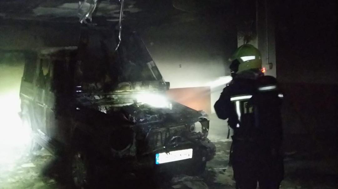 Un incendio en un aparcamiento de Fuengirola deja un vehículo calcinado - incendio fuengirola e1762891321674 incendio fuengirola