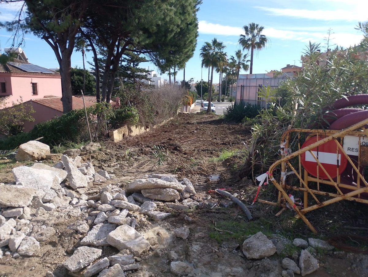 El Ayuntamiento de Casares inicia las obras de renovación del colector de la calle Velázquez - Casares colector Casares colector