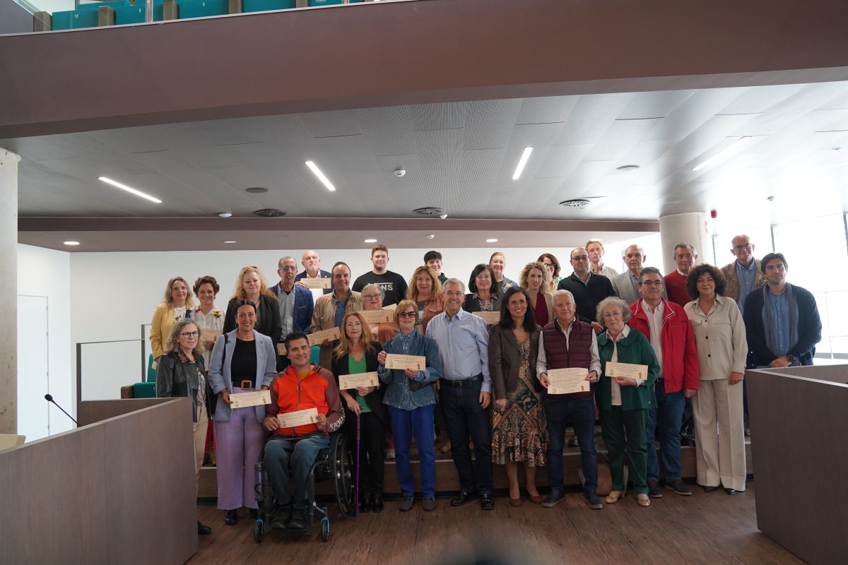 Estepona eleva hasta casi un millón de euros las ayudas sociales para familias vulnerables - Entrega ayudas asociaciones ayudas